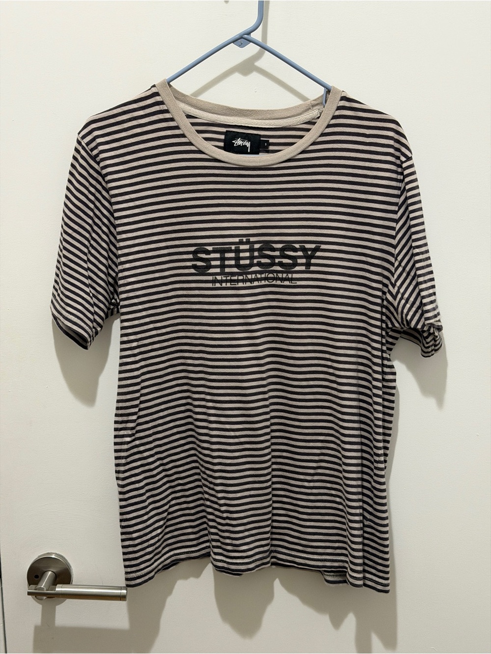 STÜSSY INTERNATIONAL logo striped t-shirt